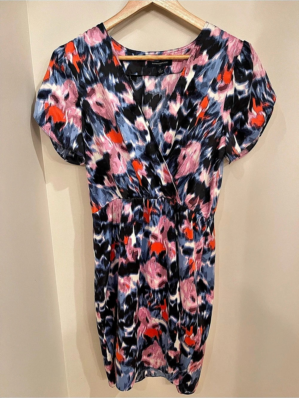 Banana Republic Floral Mini Dress in Black & Pink Size 10 silk